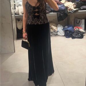 MILLIE GOWN IN BLACK